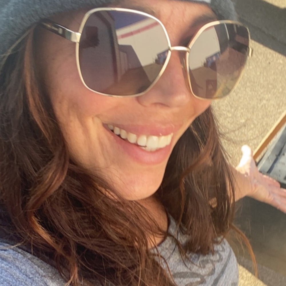 Meet your Posher, Annie